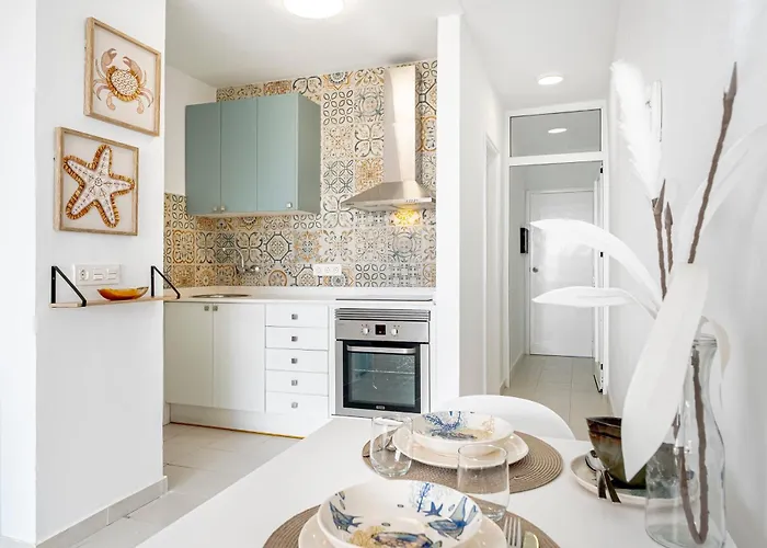 Lolas Puerto del Carmen (Lanzarote)